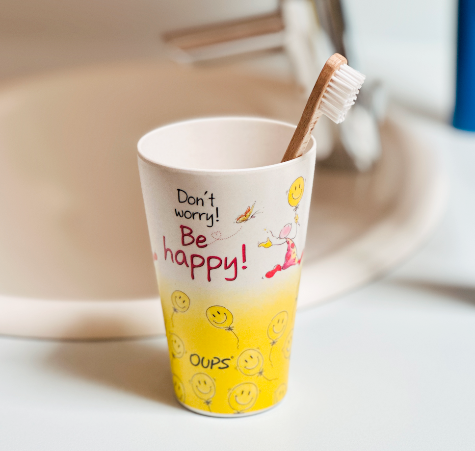 OUPS Becher - Don´t worry! Be happy!